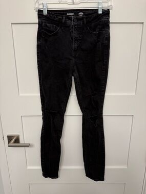 Old Navy Black Women's Skinny Distressed Jeans